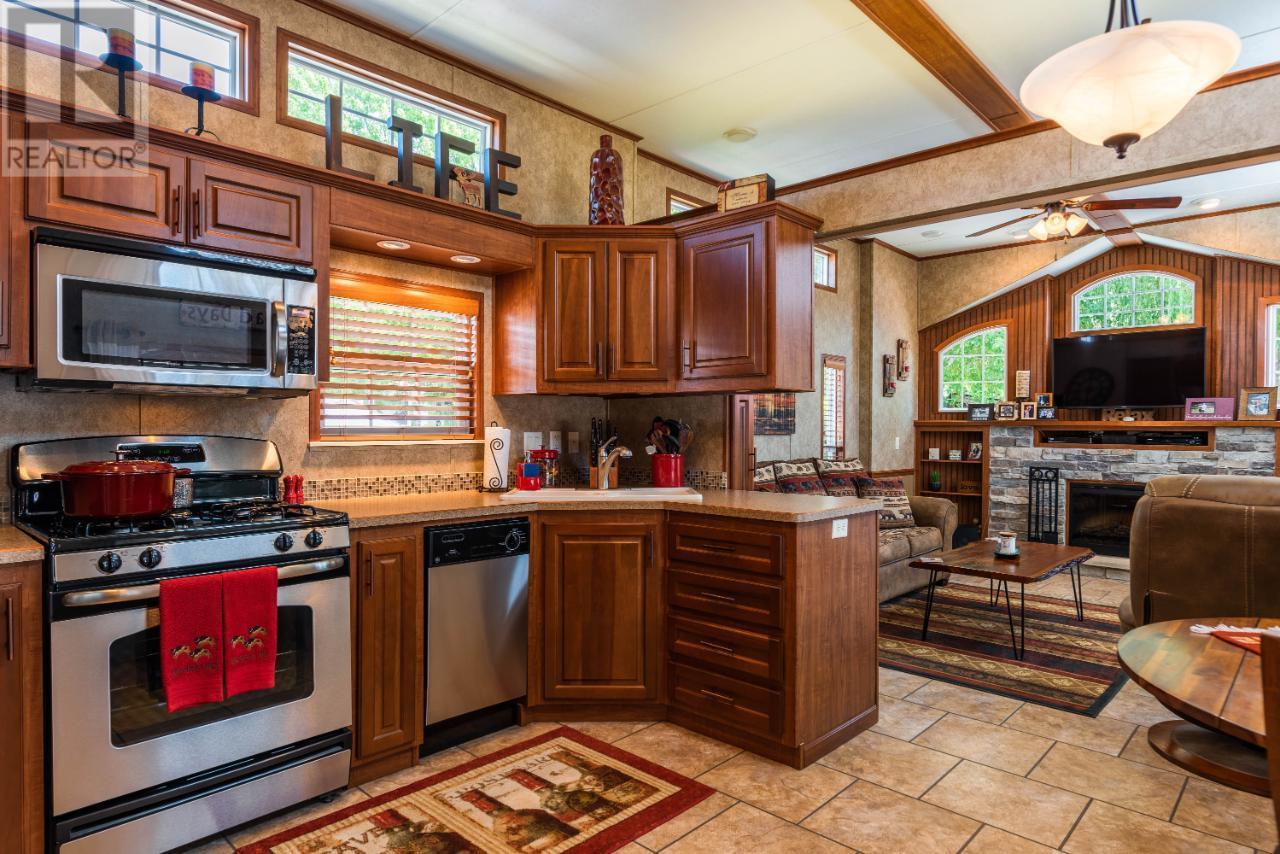 Photo 31 of 1835 Bakery Frontage Road Unit 108, Christina Lake BC