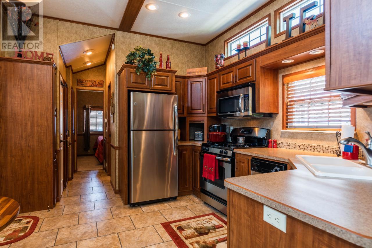 Photo 24 of 1835 Bakery Frontage Road Unit 108, Christina Lake BC