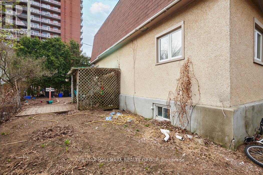 Side yard
