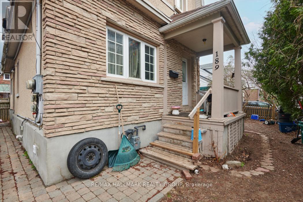 Entrance to 2nd level apartment.