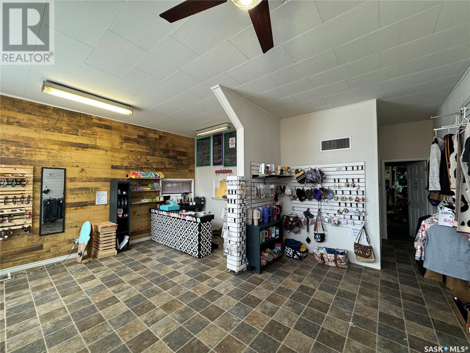 Photo 4 of 104 2nd Avenue W, Biggar SK