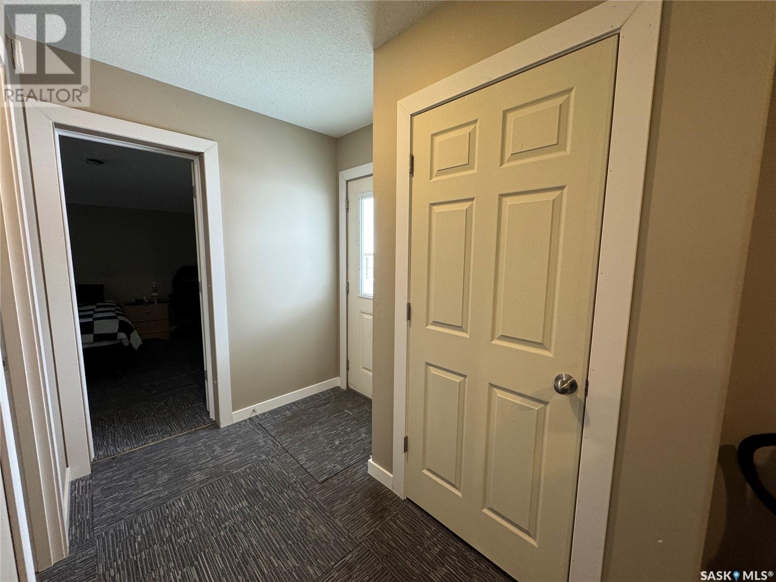 Photo 23 of 104 2nd Avenue W, Biggar SK
