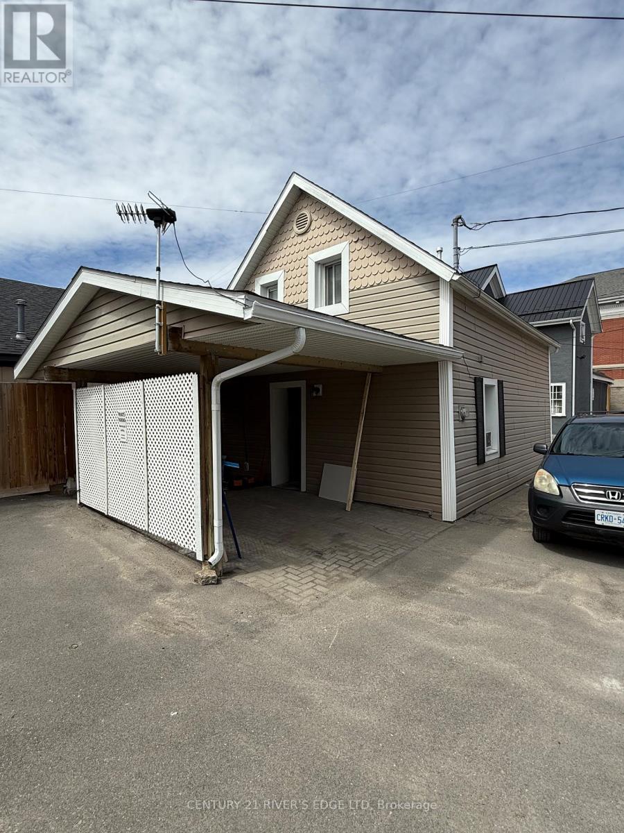 Photo 6 of 108 112 King Street W, Brockville ON