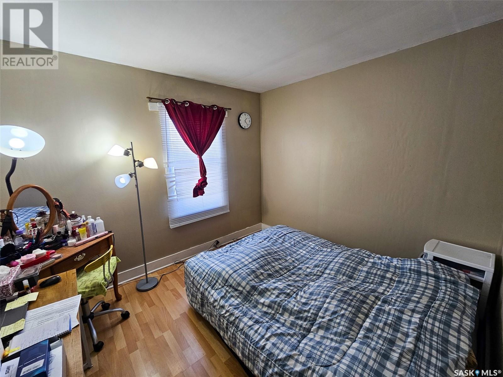Single Family House Bungalow for Sale in  th AVENUE NW Swift Current 