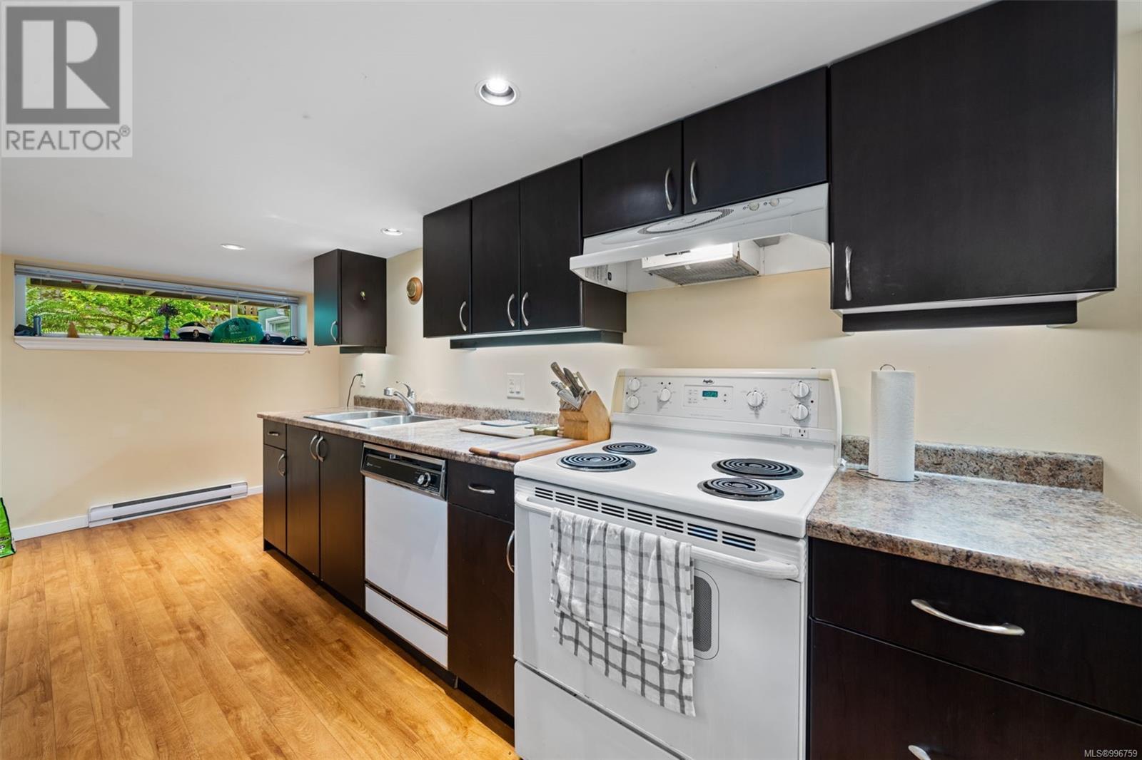  3569 Richmond Road, Saanich