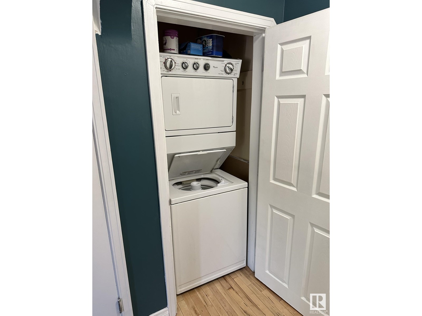 #4 9835 82 AV NW, Edmonton