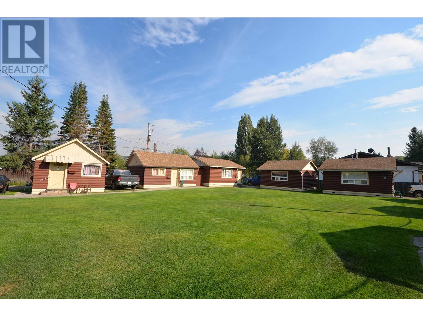 Photo 2 of 867 17th Avenue, Prince George BC