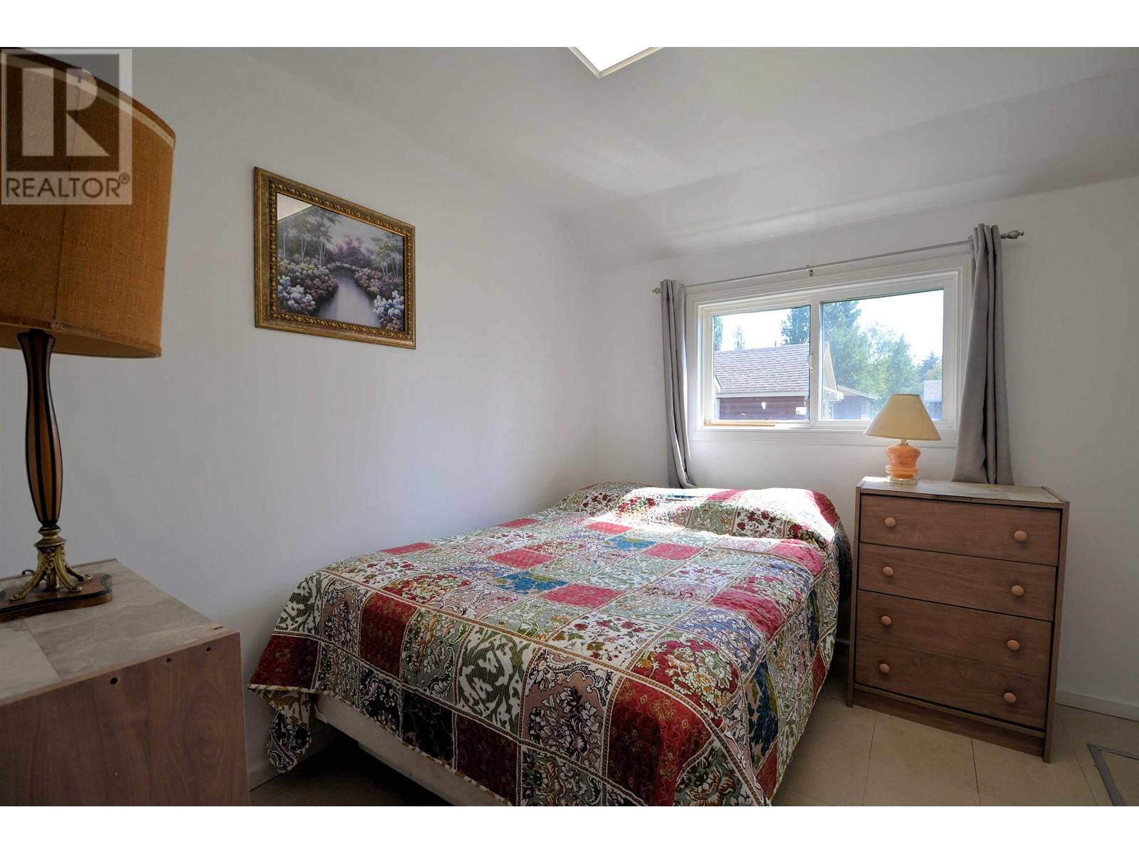 Photo 10 of 867 17th Avenue, Prince George BC
