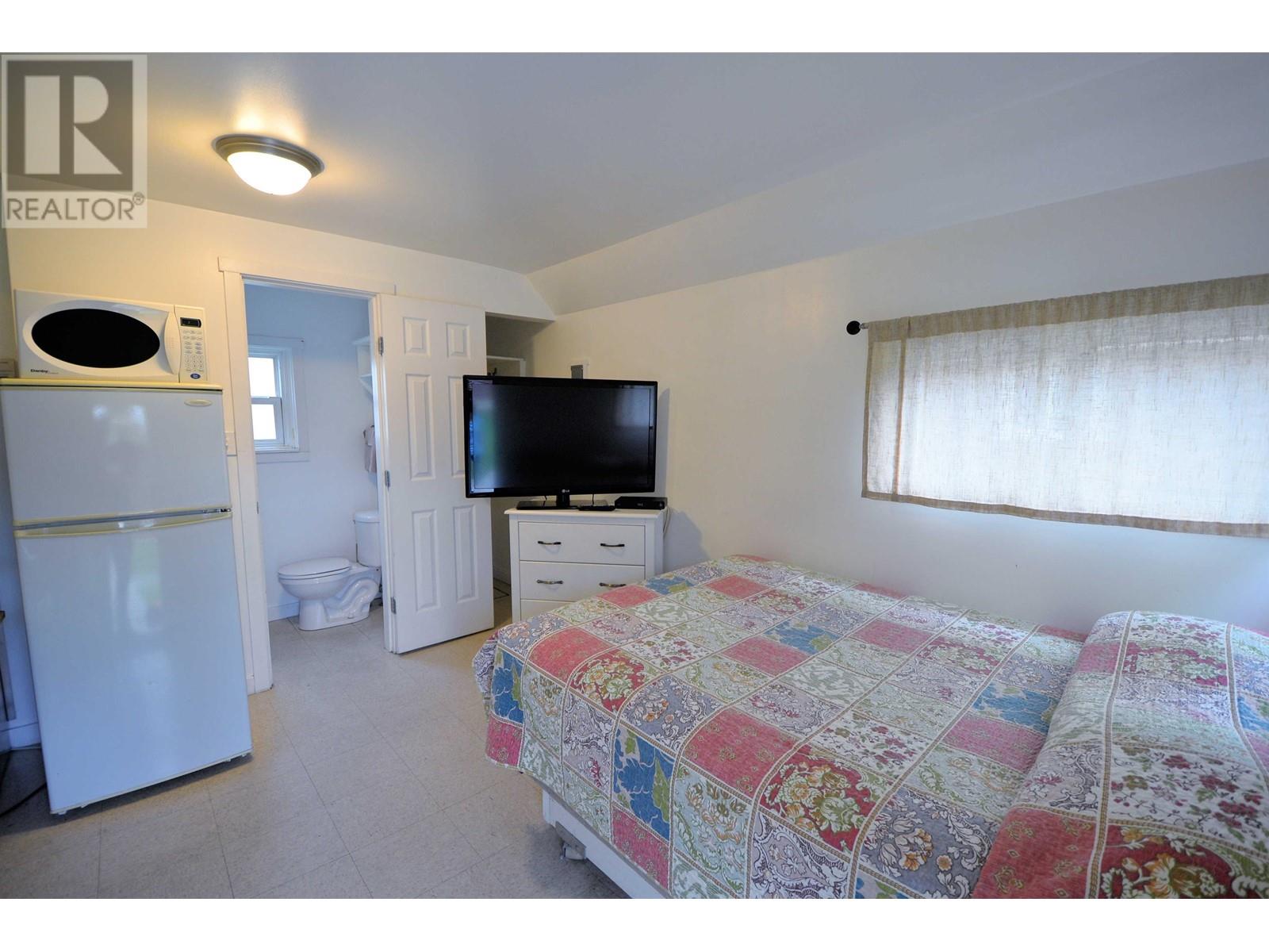 Photo 13 of 867 17th Avenue, Prince George BC