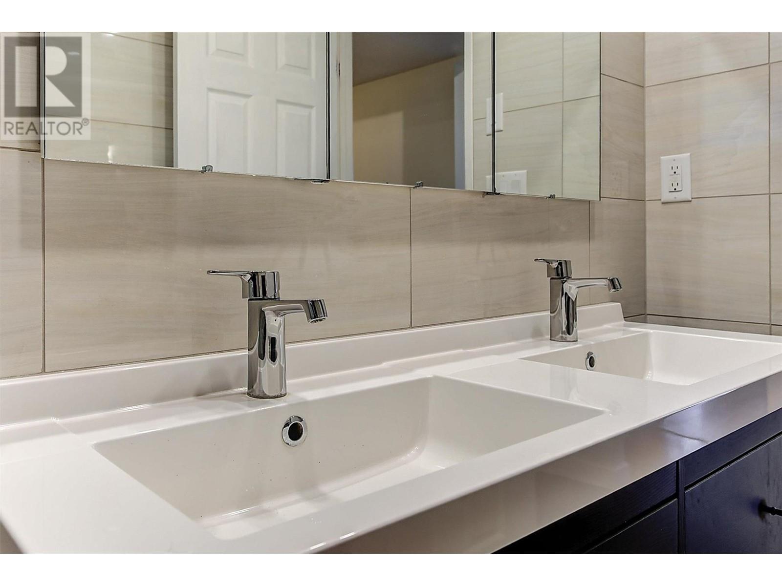  2415 COLLINGWOOD Road, West Kelowna
