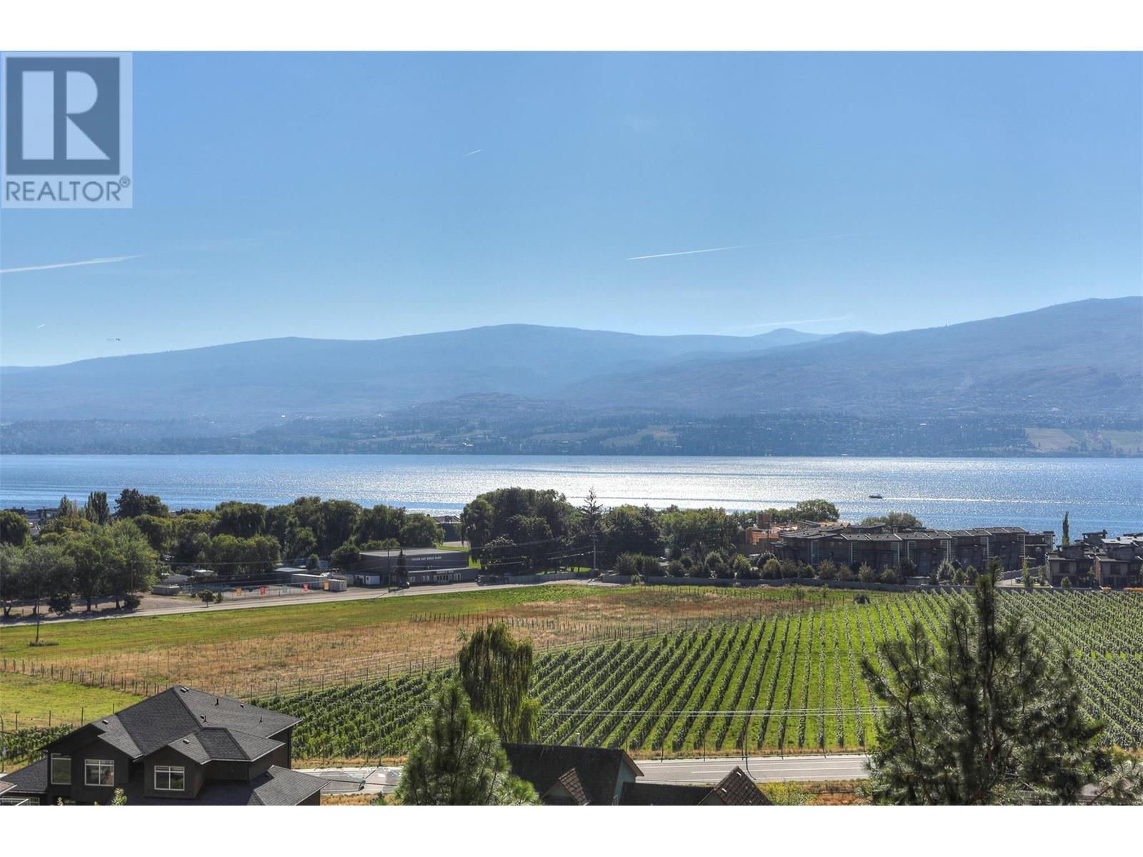  3582 Apple Way Boulevard, West Kelowna