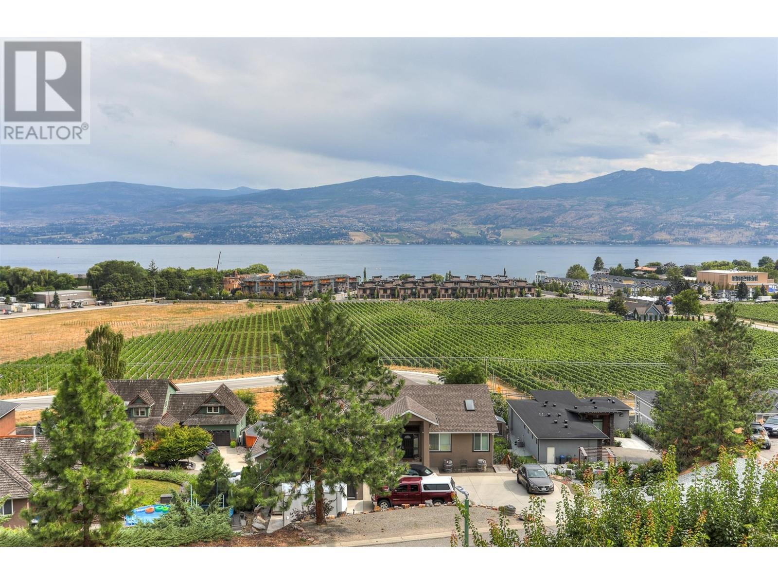  3582 Apple Way Boulevard, West Kelowna