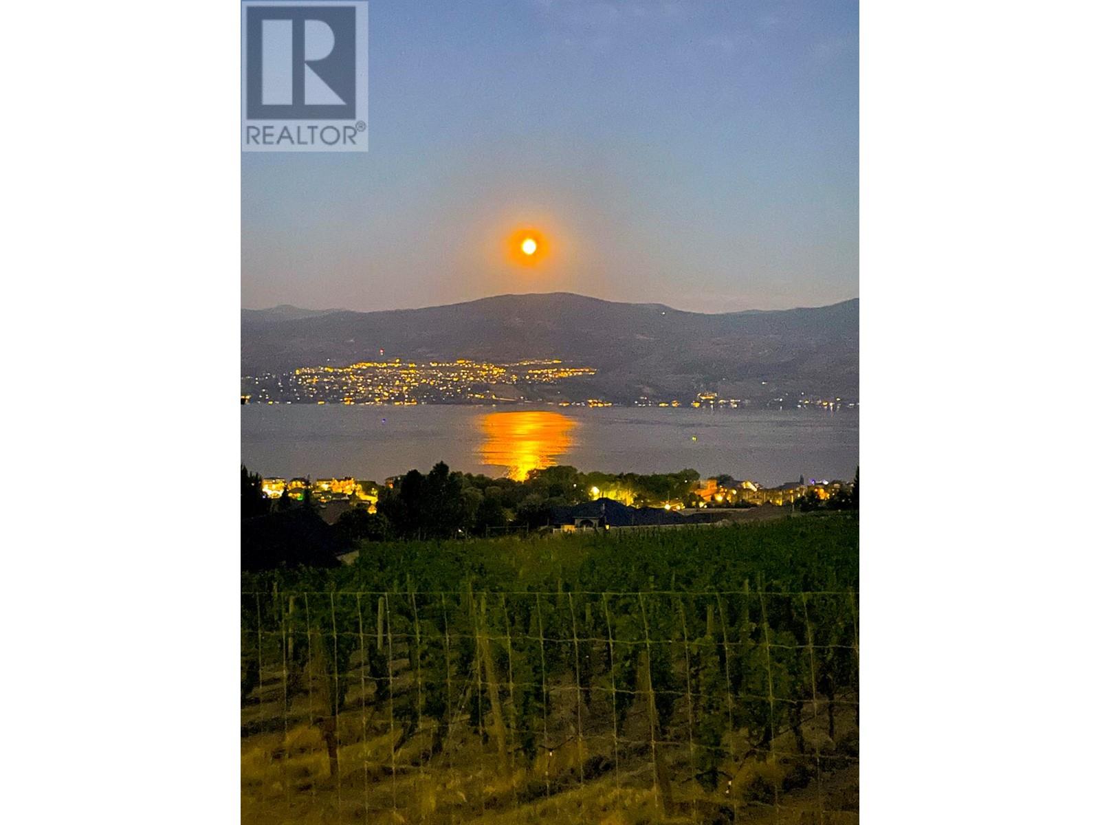 3582 Apple Way Boulevard, West Kelowna