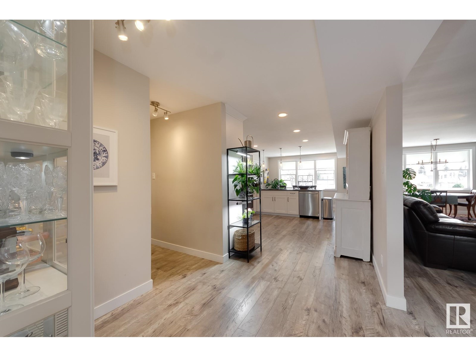 6324 106 ST NW, Edmonton