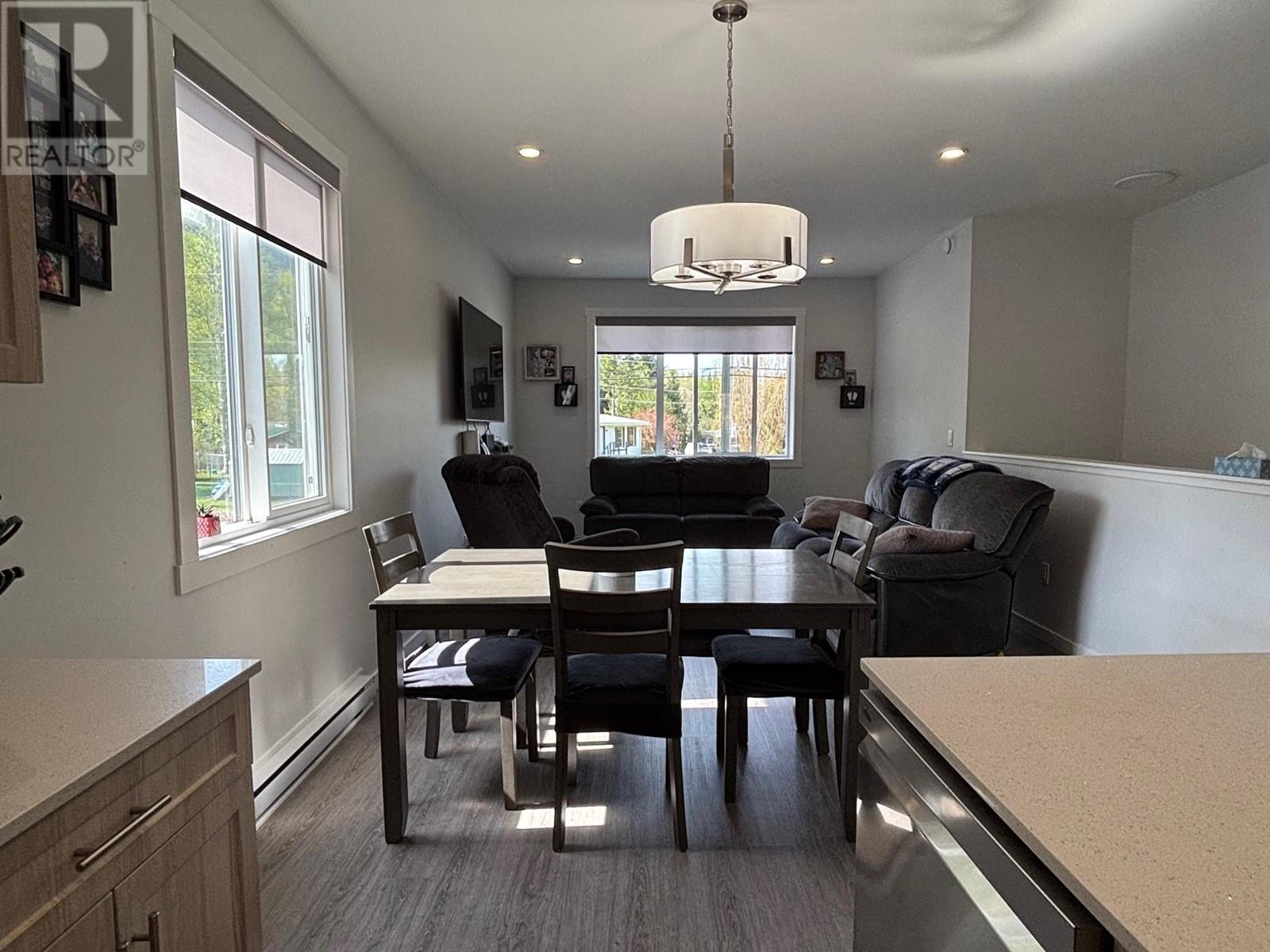 4654 COPPER RIVER Road, Terrace