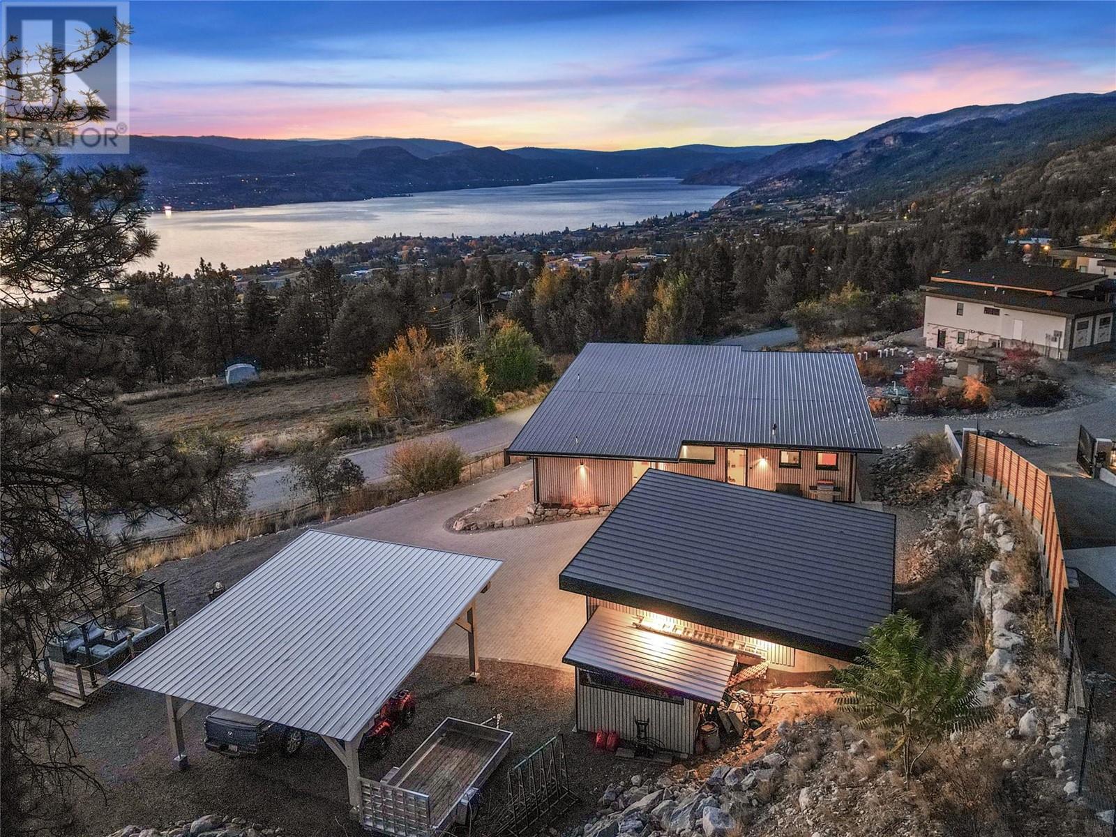 2810 Outlook Way, Naramata