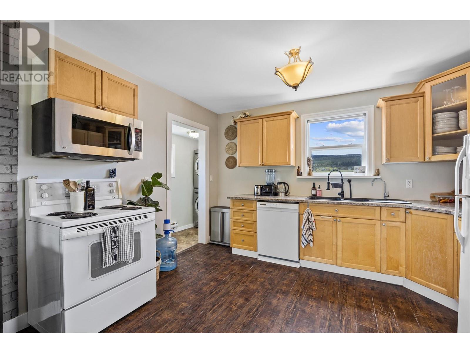 Photo 2 of 5884 Cherry Road, Kamloops BC