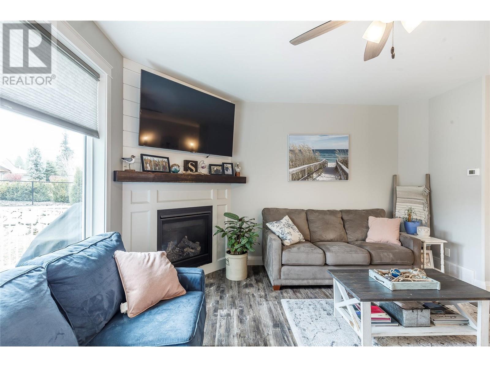  2725 Sunnydale Drive, Blind Bay