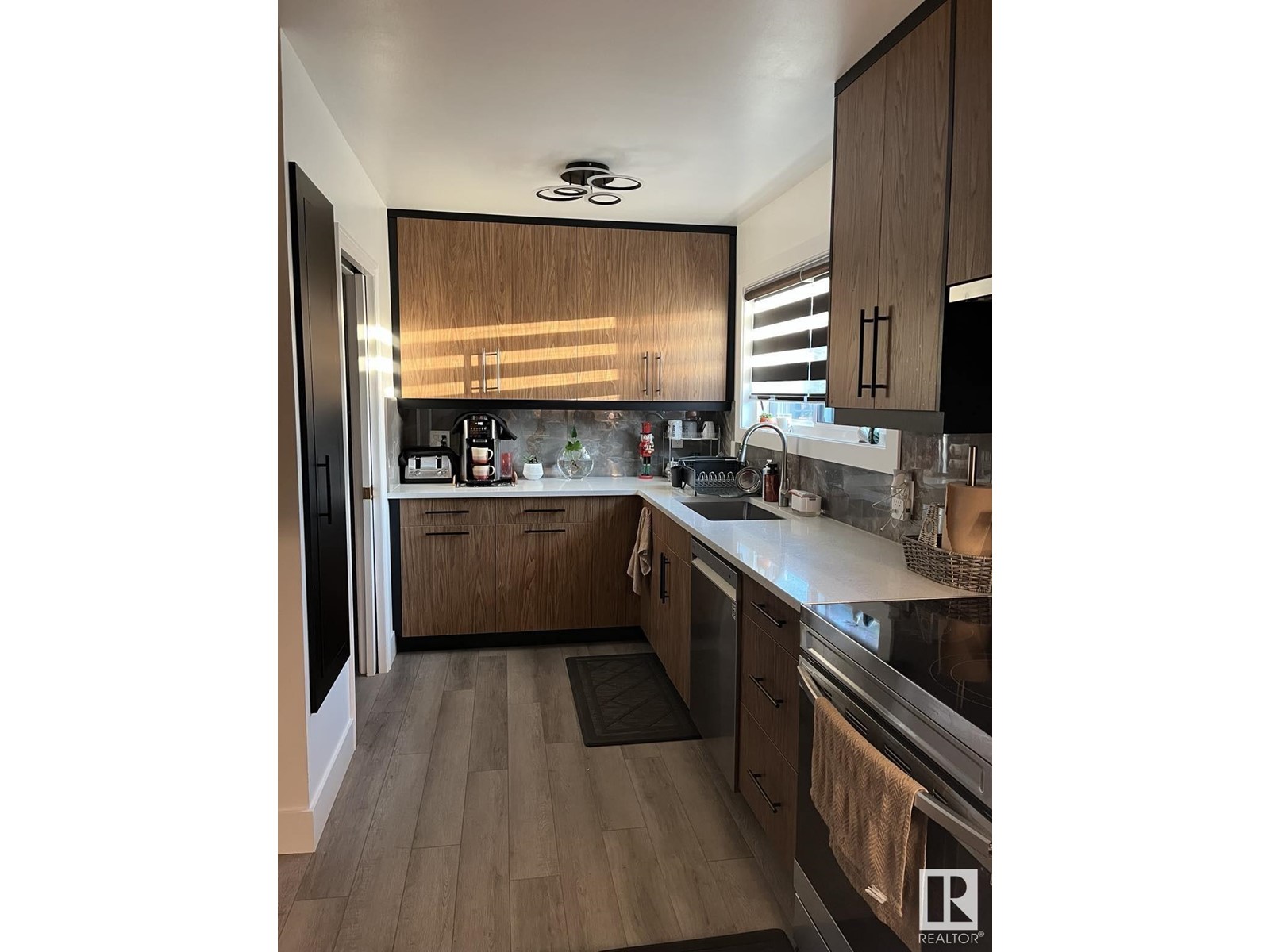 Single Family House for Sale in   ST NW Edmonton 