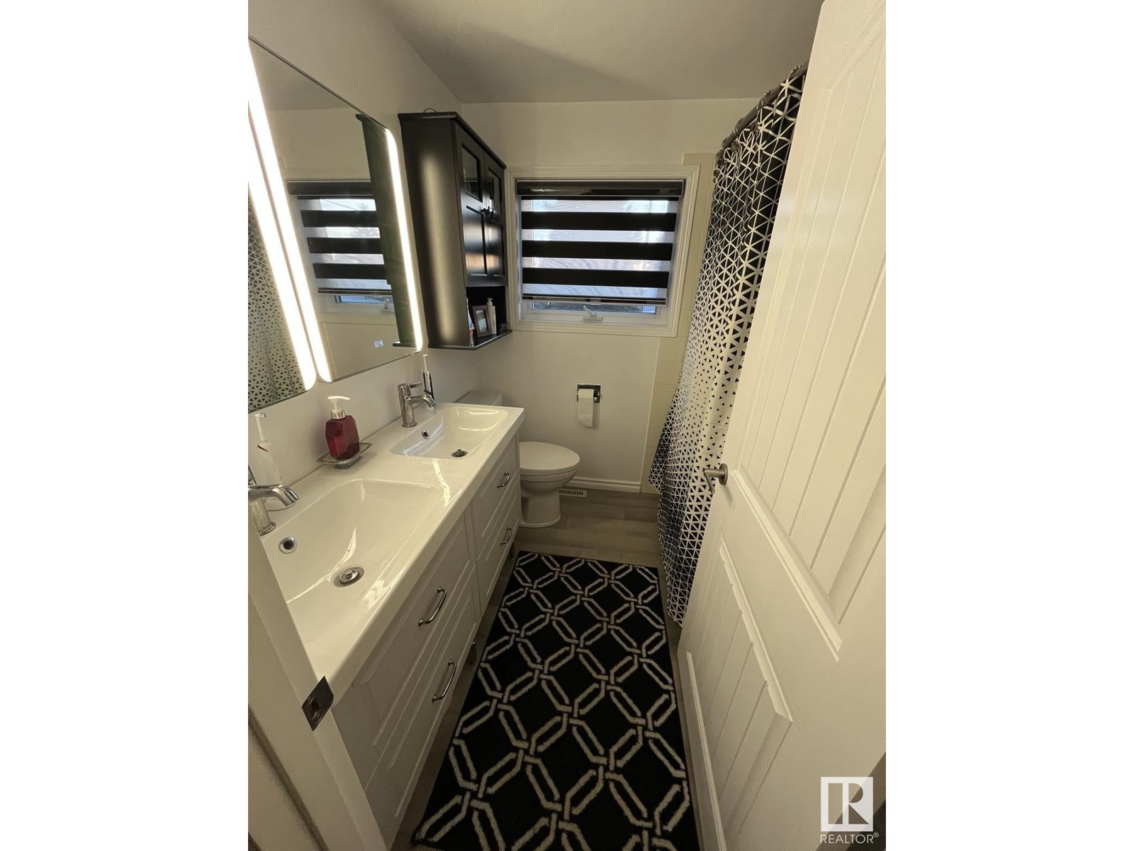 Single Family House for Sale in   ST NW Edmonton 