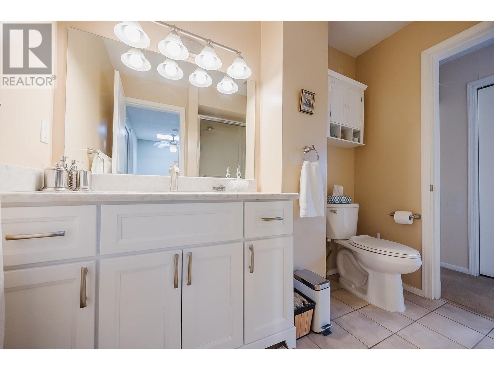 3 561 SHAW AVENUE, Coquitlam real estate listing R2996415
