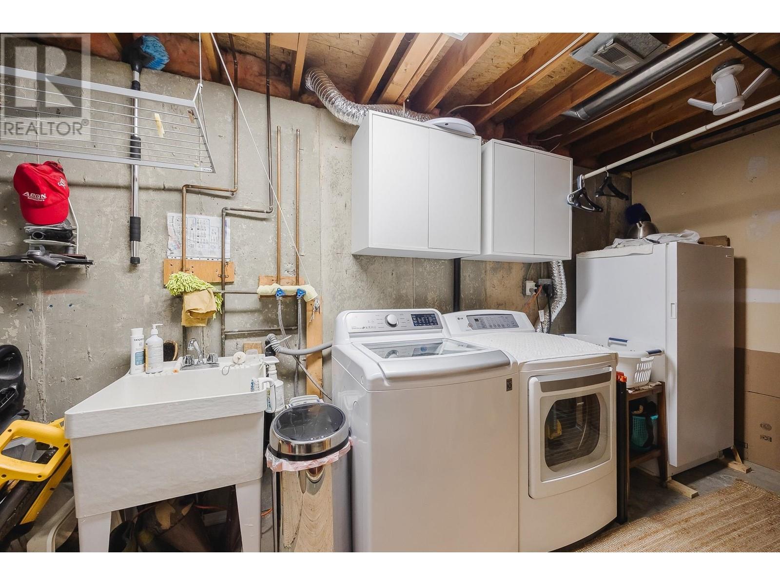 3 561 SHAW AVENUE, Coquitlam real estate listing R2996415