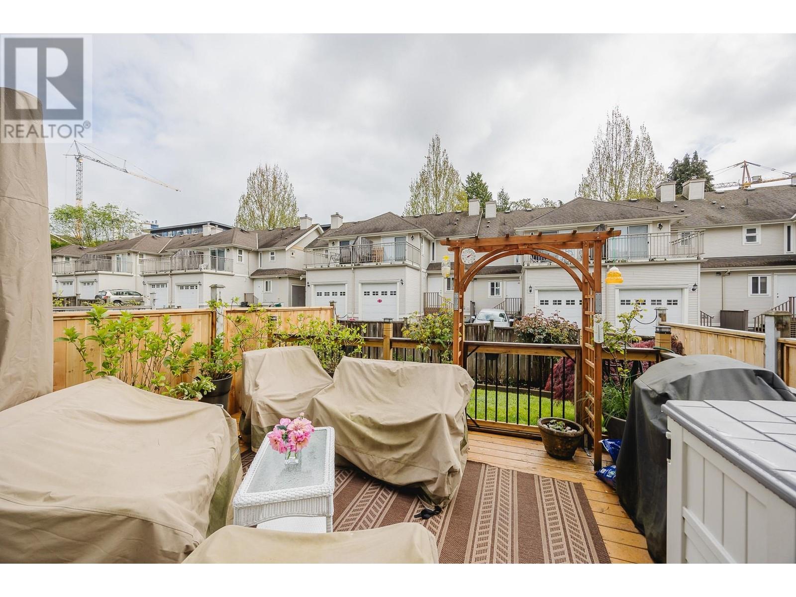 3 561 SHAW AVENUE, Coquitlam real estate listing R2996415