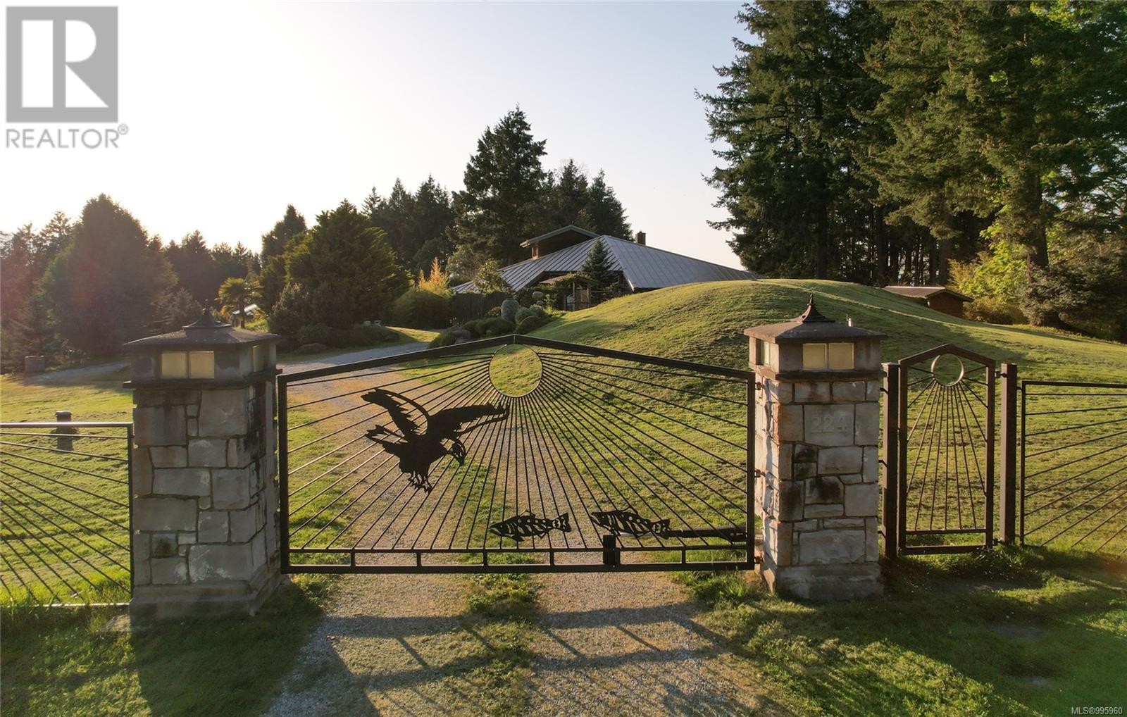  224 Pringle Farm Road, Salt Spring