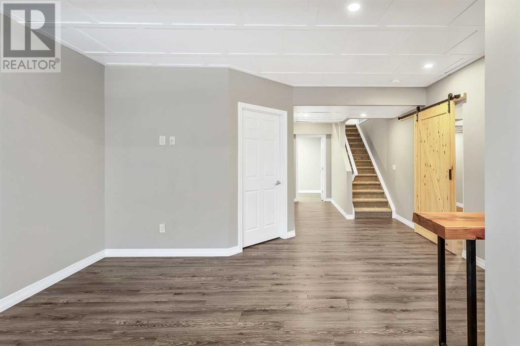 56 Sundown Way, Cochrane, Alberta