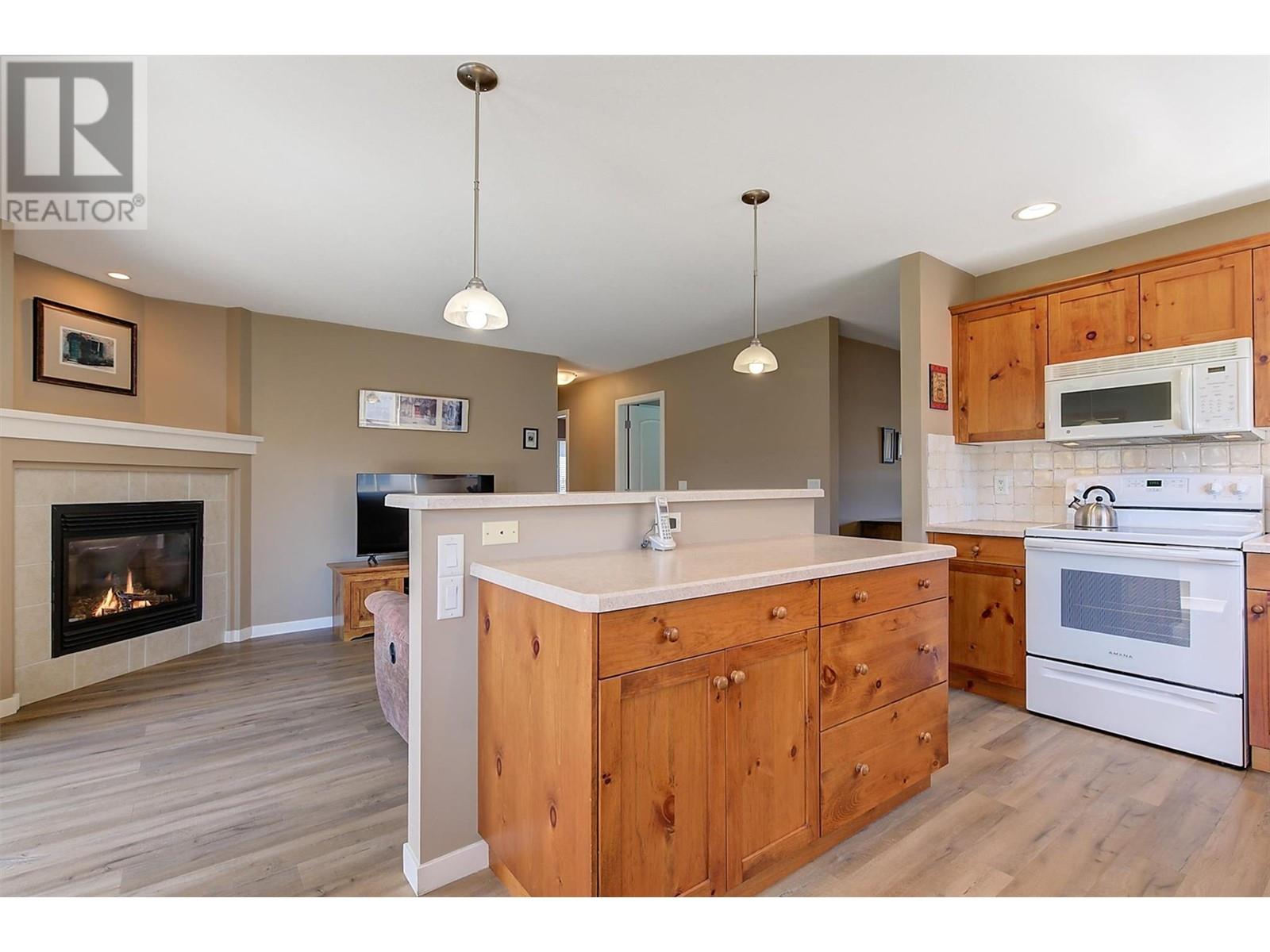 320 2365 Stillingfleet Road, Kelowna