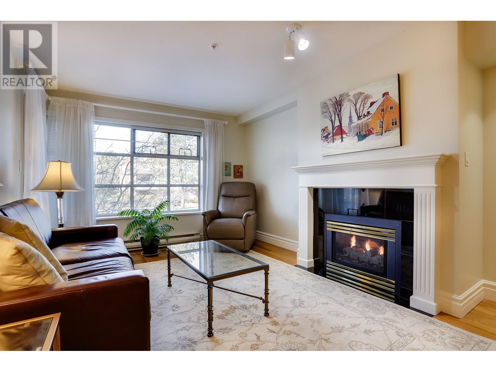 #205-1118 55TH Street, Delta