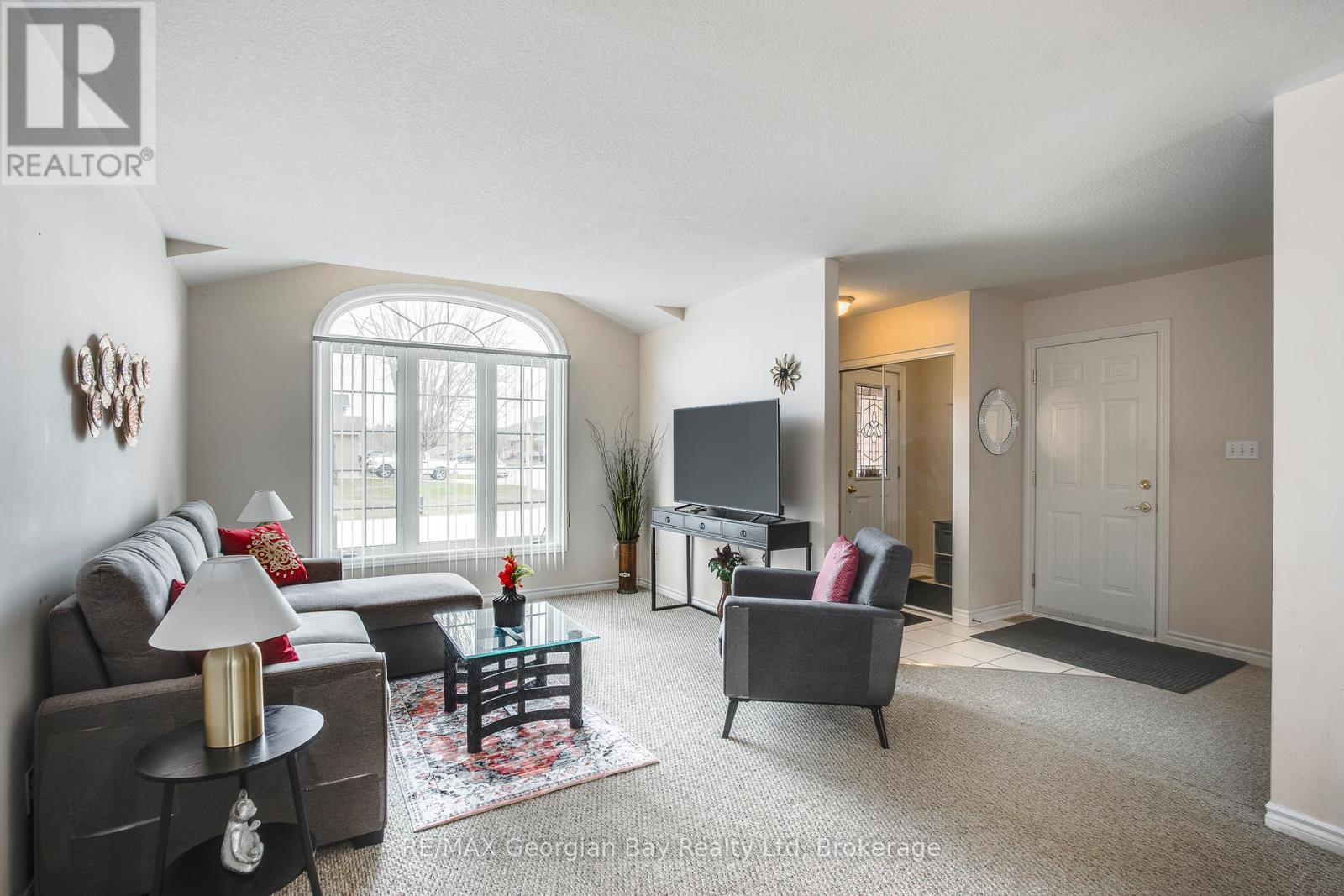 Photo 33 of 1085 Whitney Crescent, Midland ON