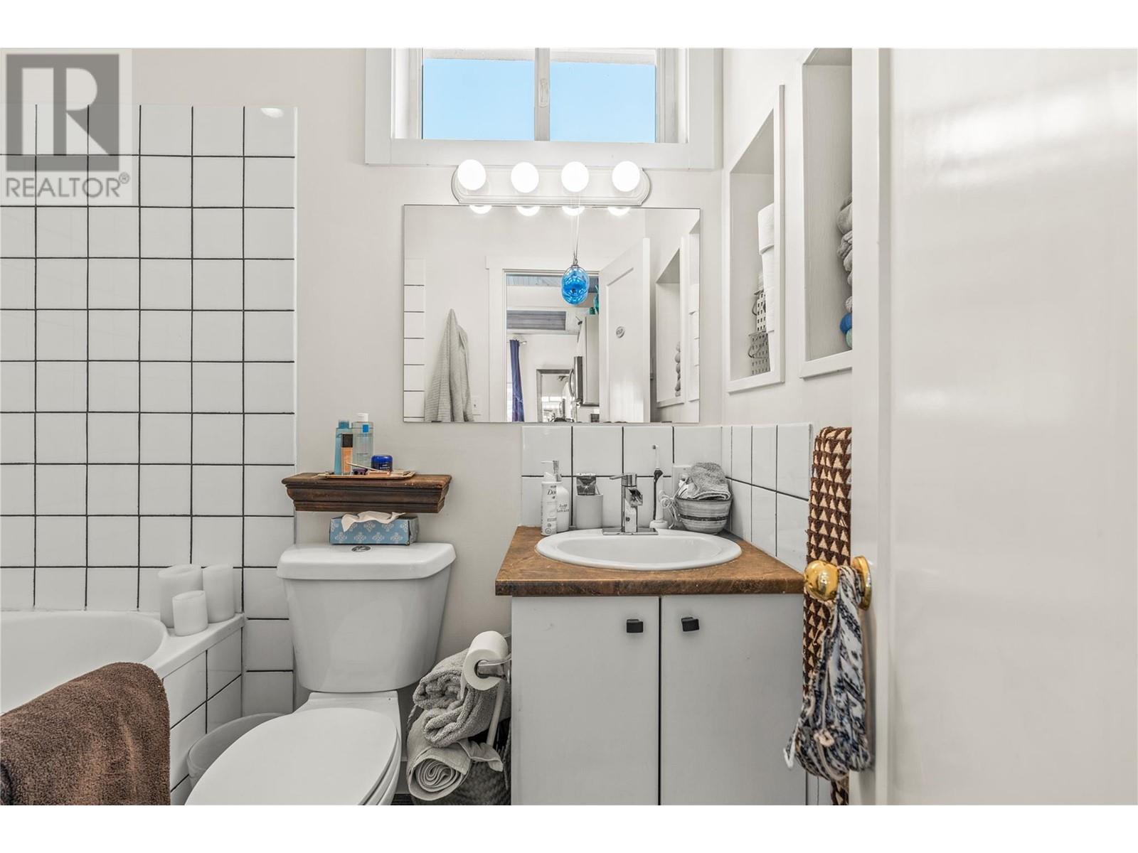 3408 33RD AVENUE - Image 10