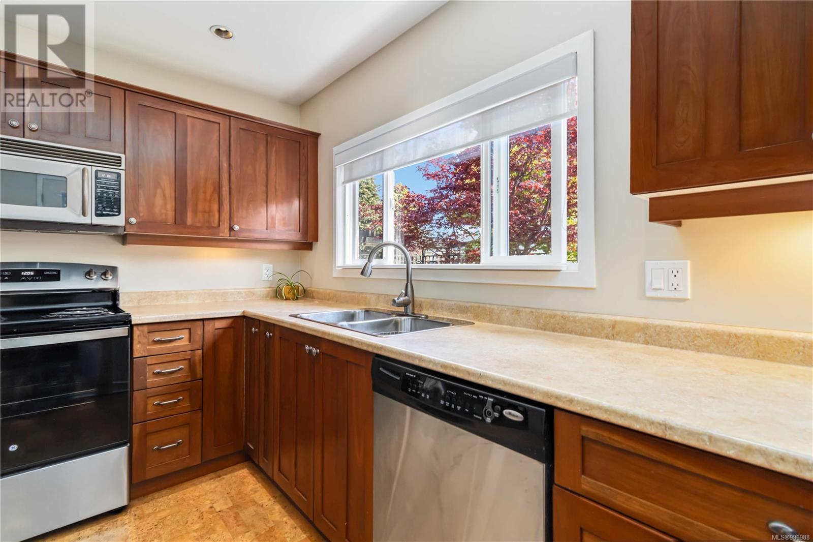  1727 Lillian Road, Victoria