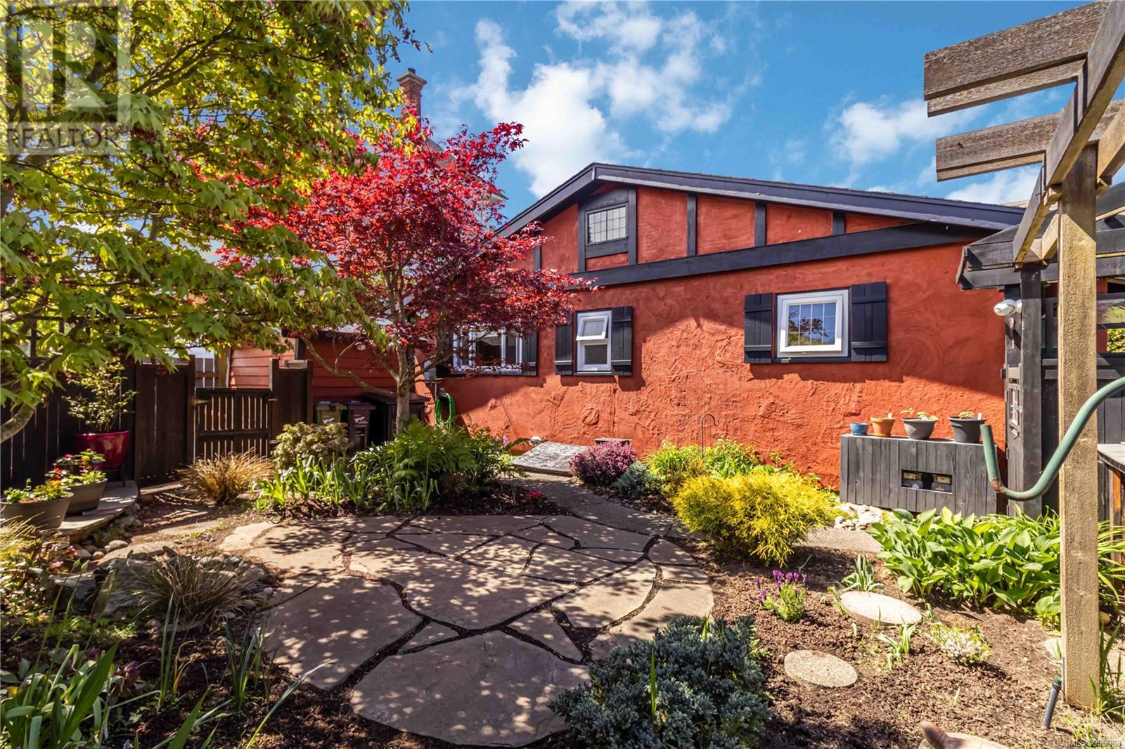  1727 Lillian Road, Victoria