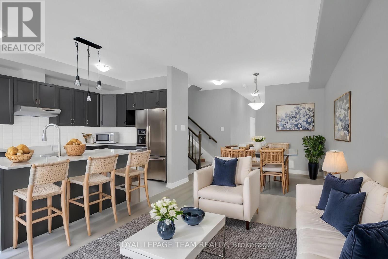 https://ddfcdn.realtor.ca/listing/TS638817064192730000/reb76/highres/5/x12116915_10.jpg