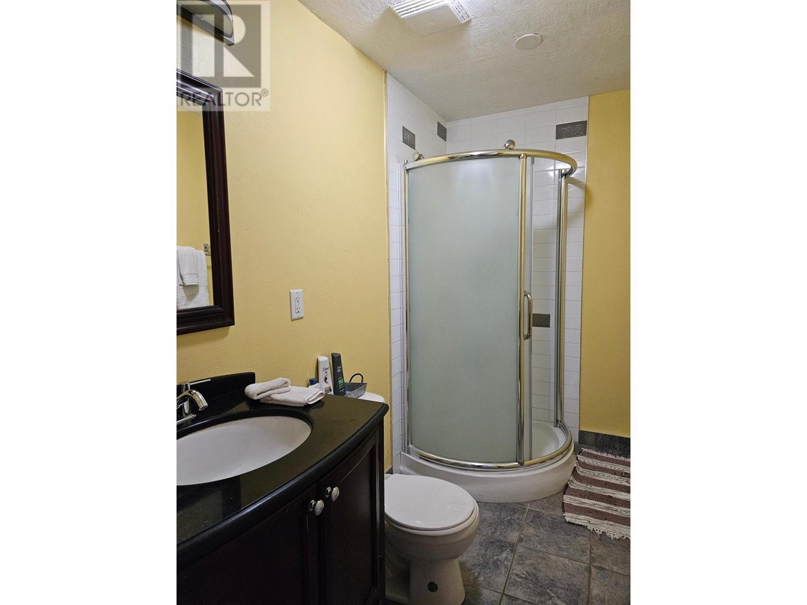 88 1ST  NW Avenue, Nakusp