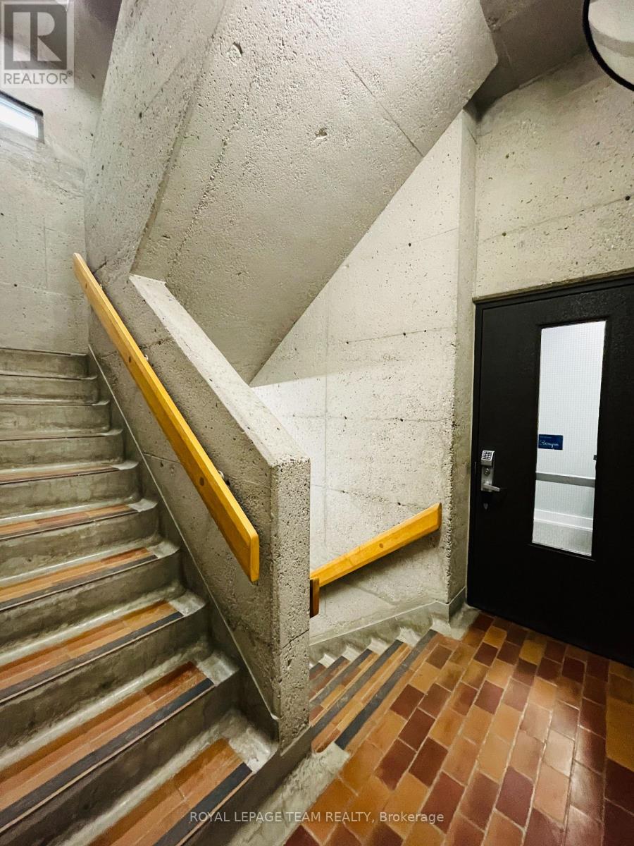 Photo 8 of 301 450 Rideau Street, Ottawa ON