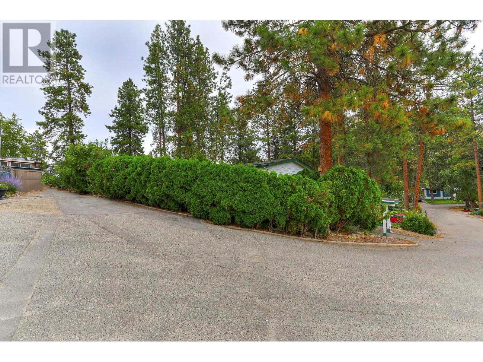60 1999 97 S Highway, West Kelowna