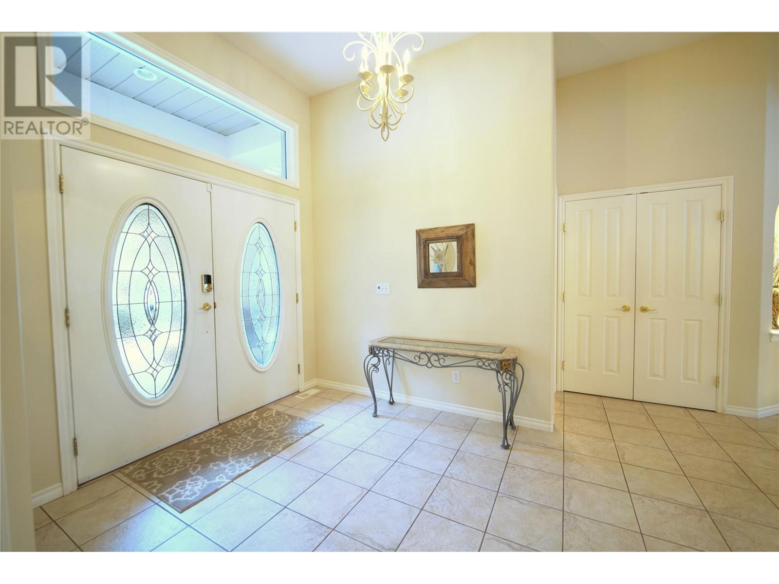  3905 Gallaghers Circle, Kelowna