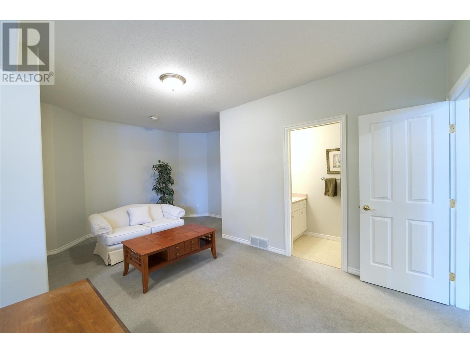  3905 Gallaghers Circle, Kelowna