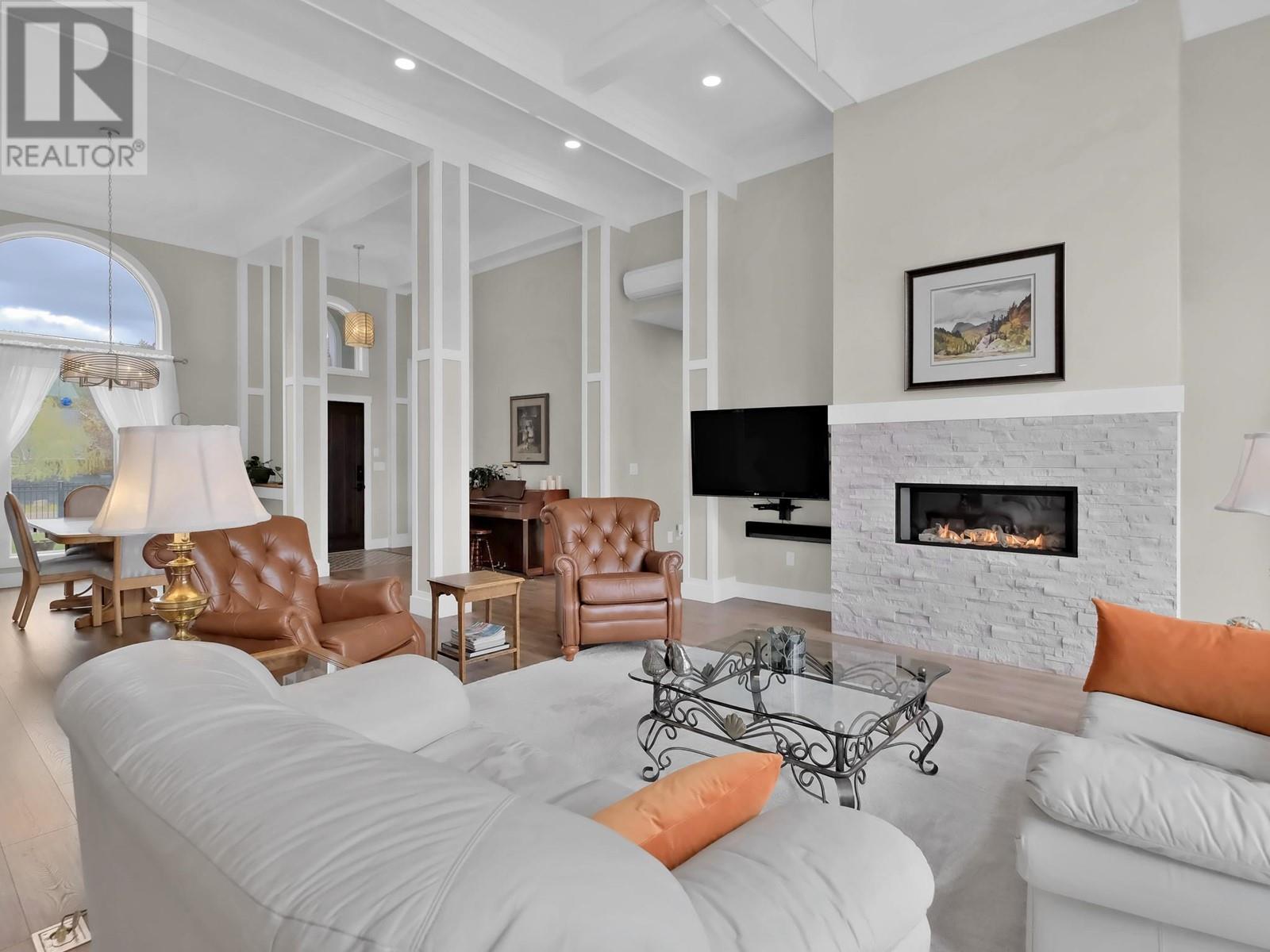 7255 Dunwaters Road, Kelowna