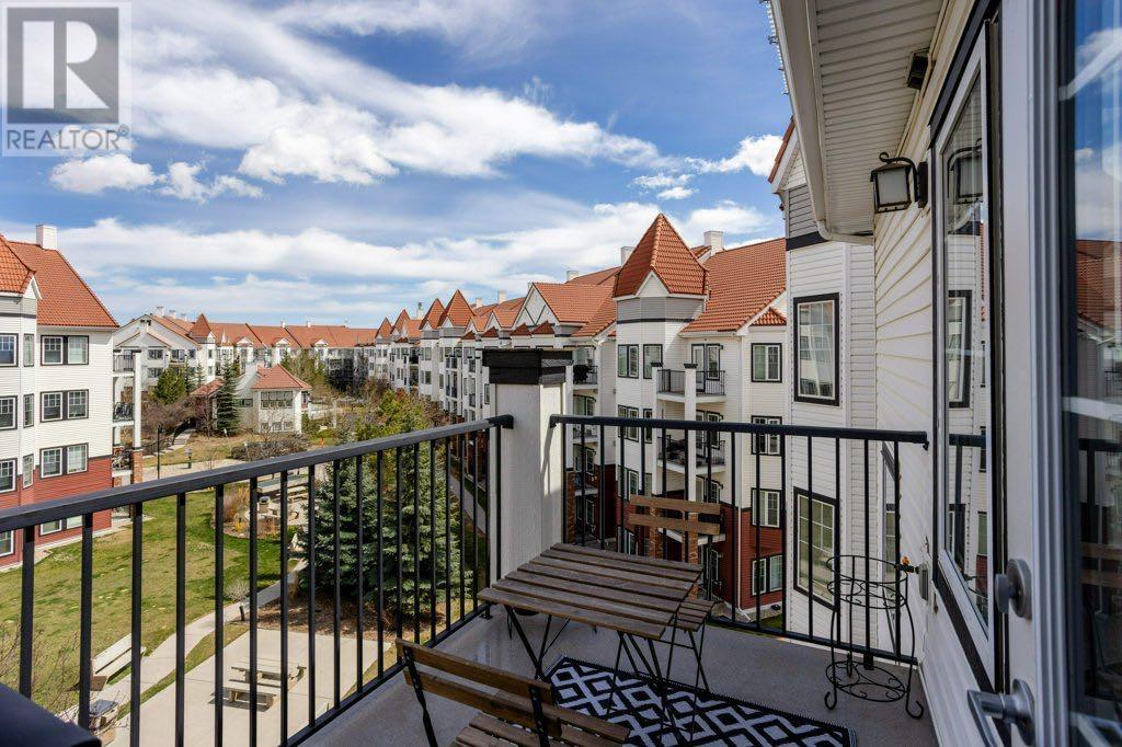 Single Family House for Sale in   Royal Oak Plaza NW Royal Oak Calgary 