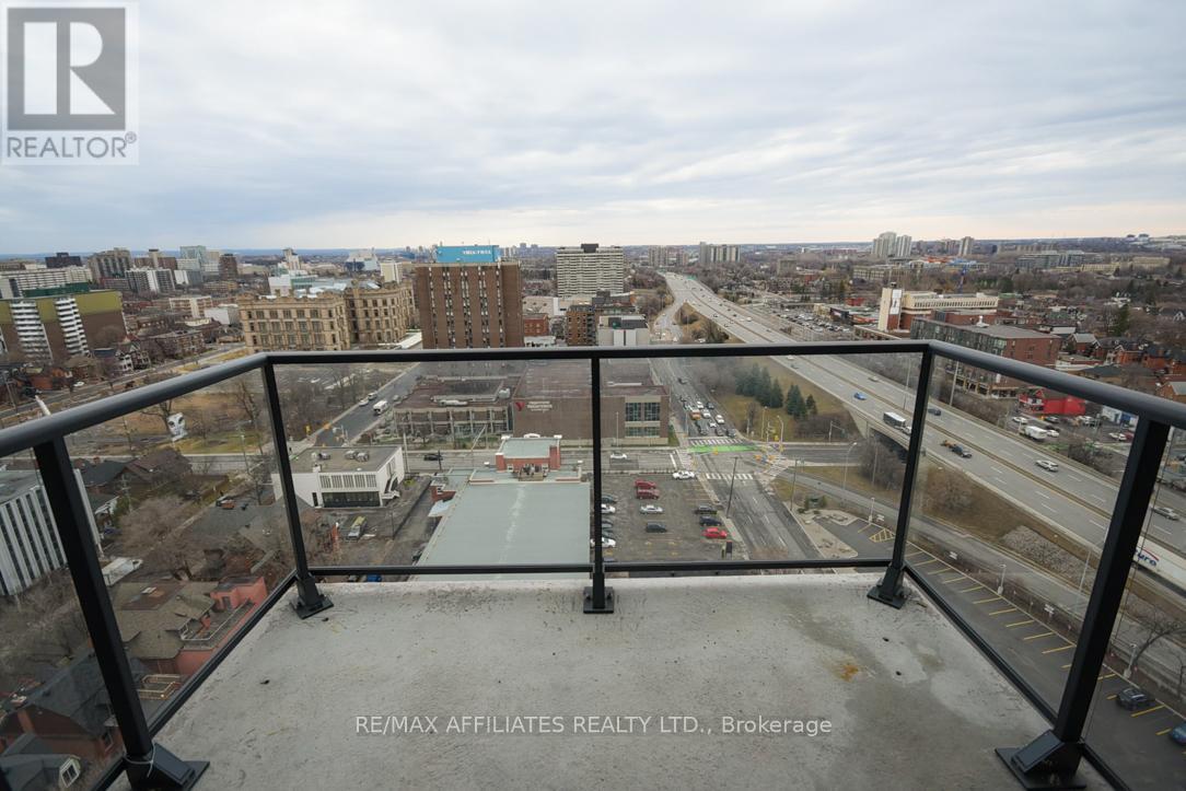 Photo 5 of 1709 203 Catherine Street, Ottawa ON