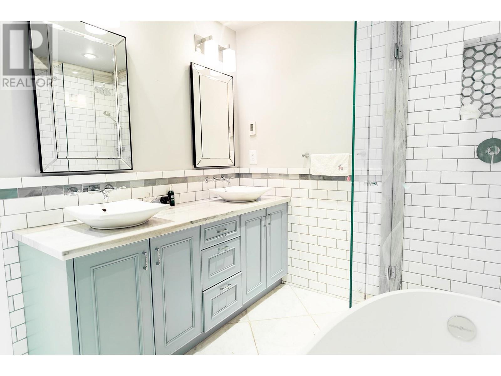 501 4685 VALLEY DRIVE, Vancouver