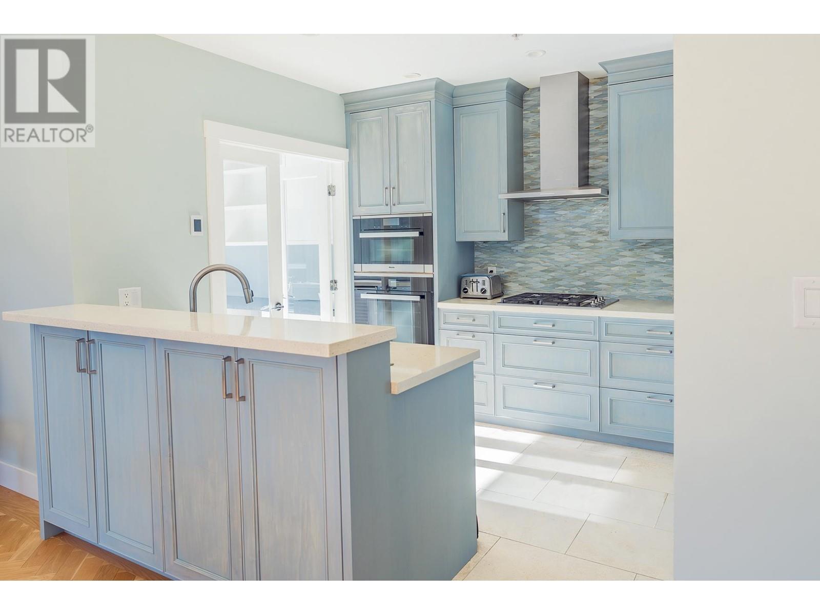 501 4685 VALLEY DRIVE, Vancouver
