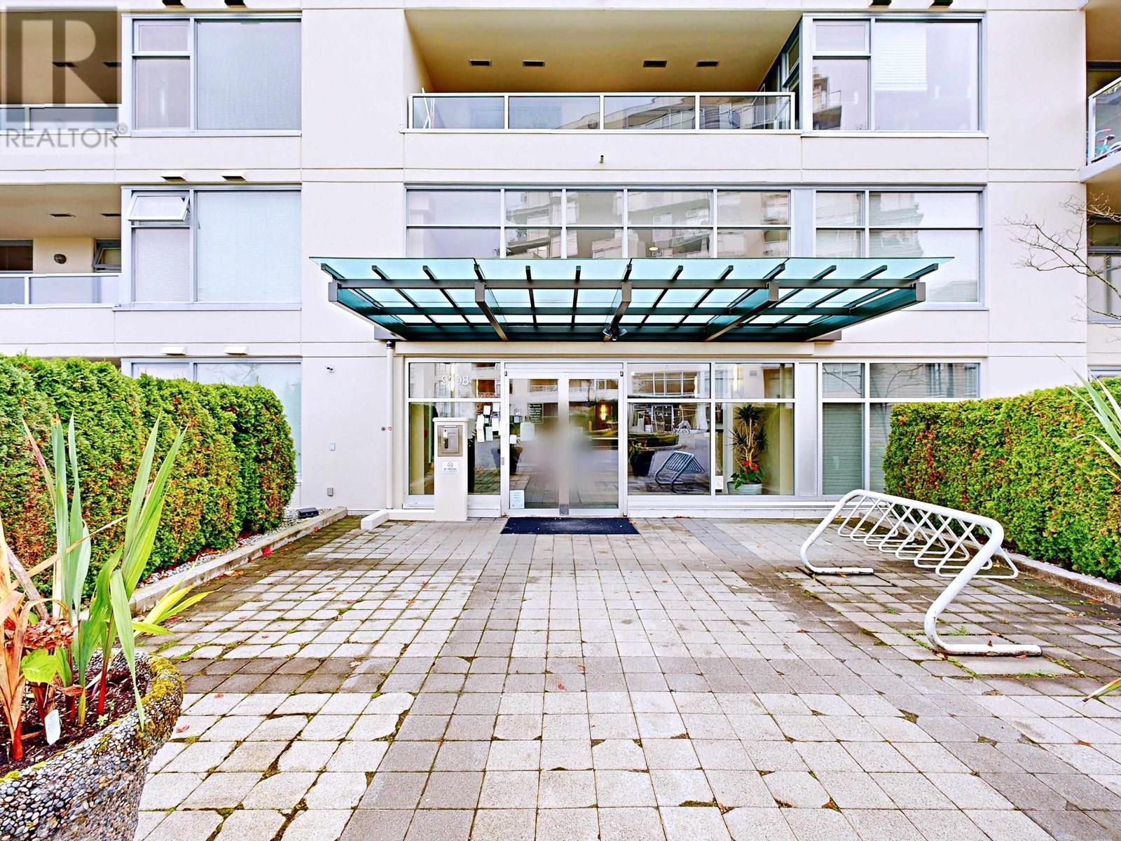 Photo 6 of 101 9298 University Crescent, Burnaby BC