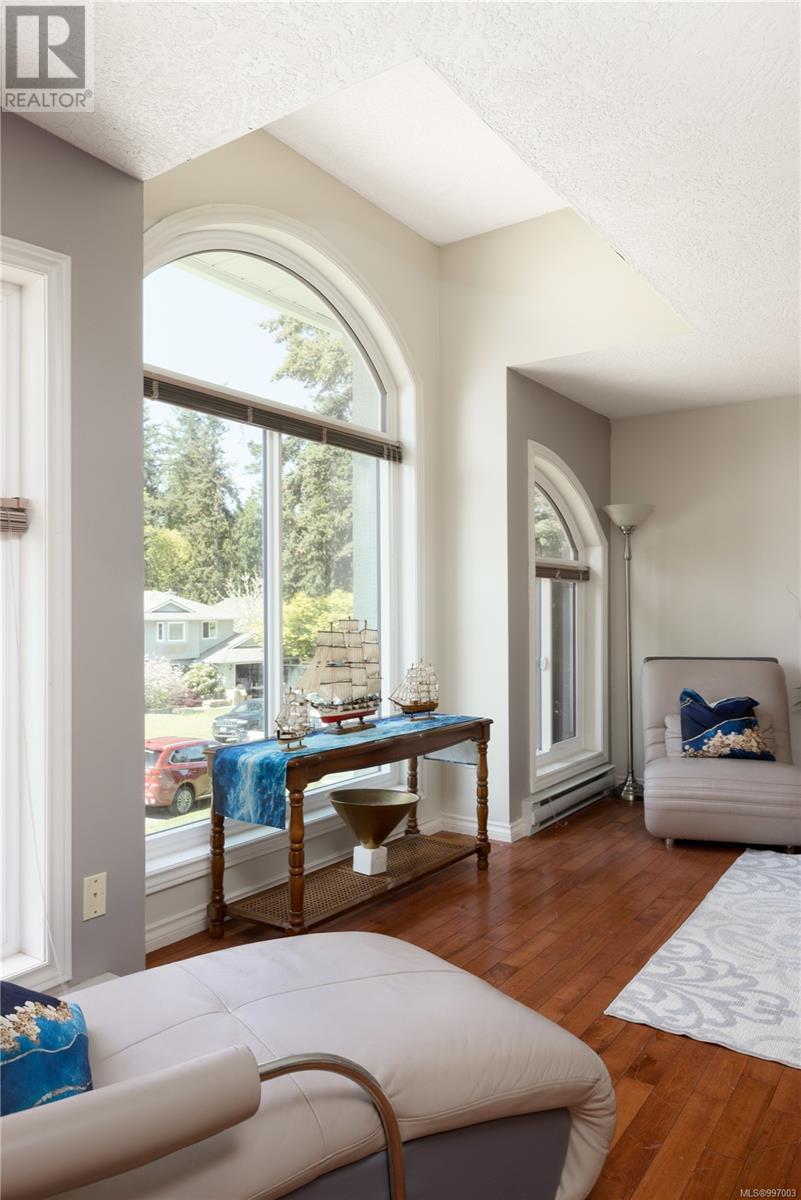  5045 Cambria Wood Terrace, Saanich
