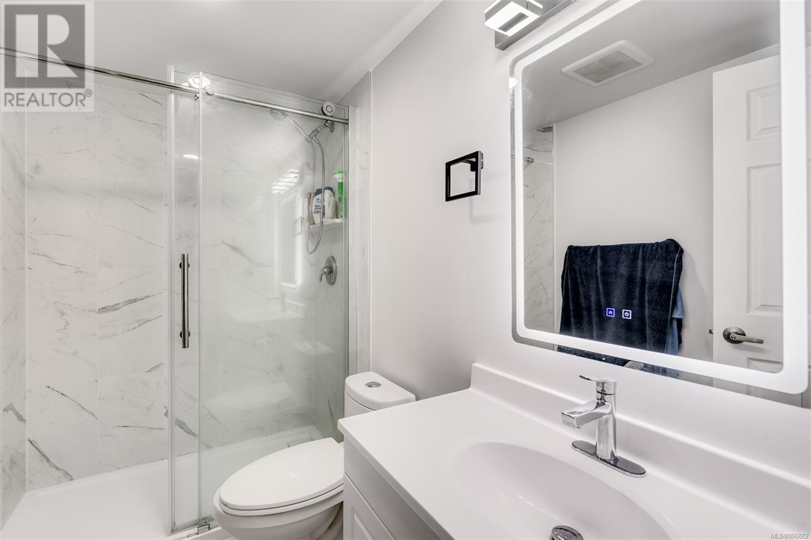  2456 Selwyn Road, Langford