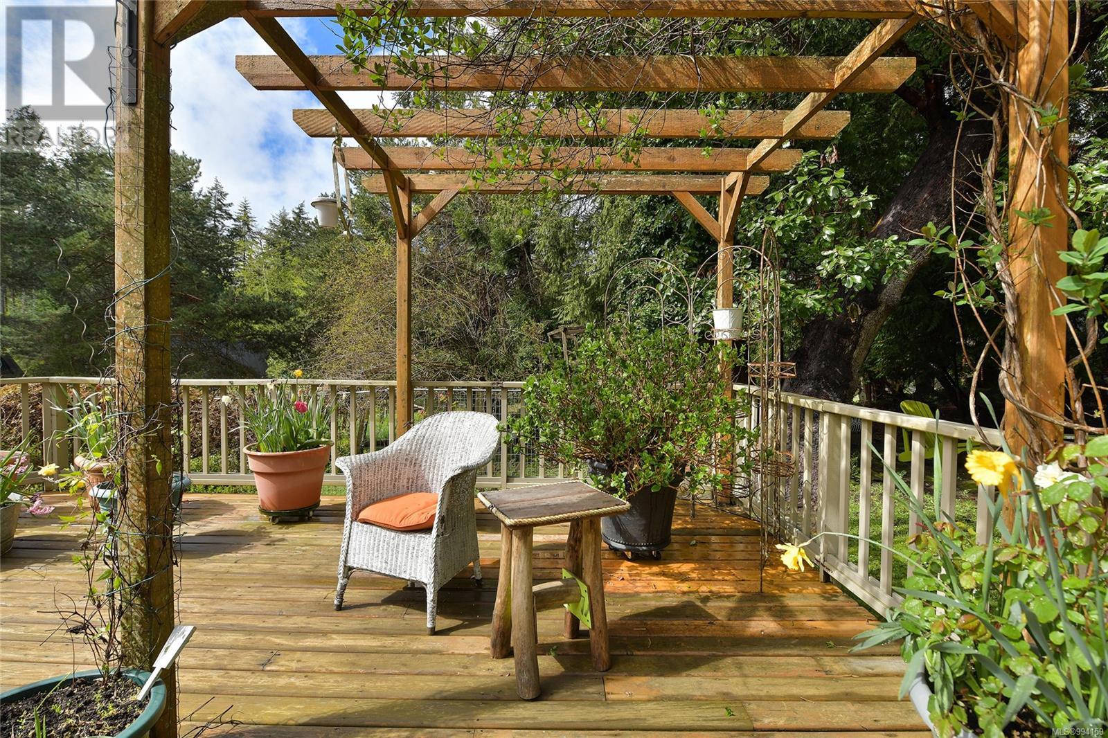  517 Sandy Hook Road, Mayne Island